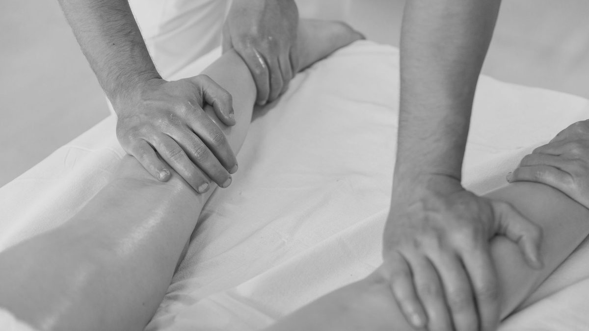 Drainage manuel des jambes lors d'une séance